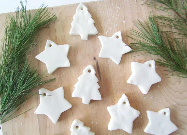 Image for Baking Soda and Cornstarch Christmas Ornaments