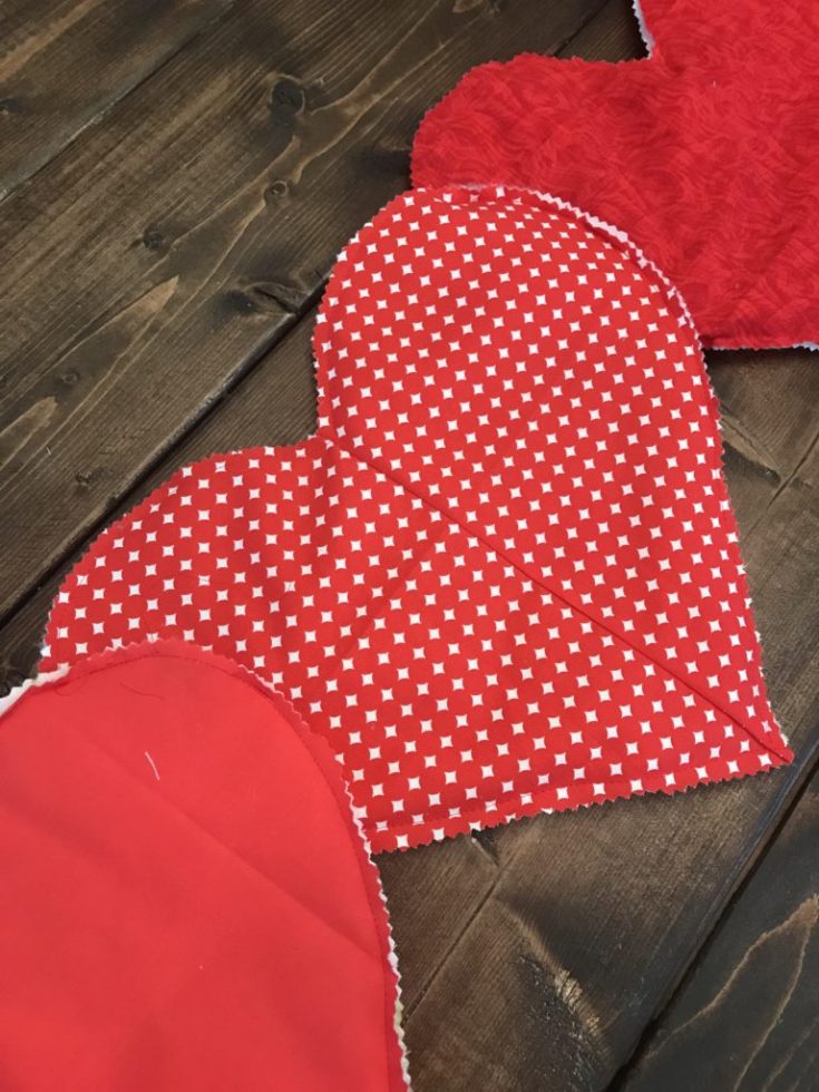 Image for DIY Valentine&rsquo;s Day Table Runner